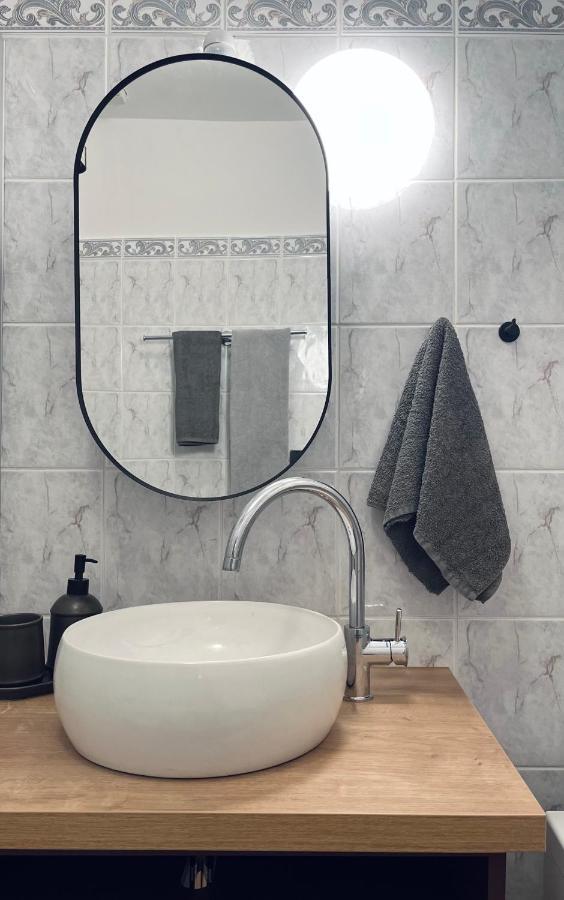 Puchberg Studio-Apartment พุคแบร์ก อัม ชนีแบร์ก ภายนอก รูปภาพ